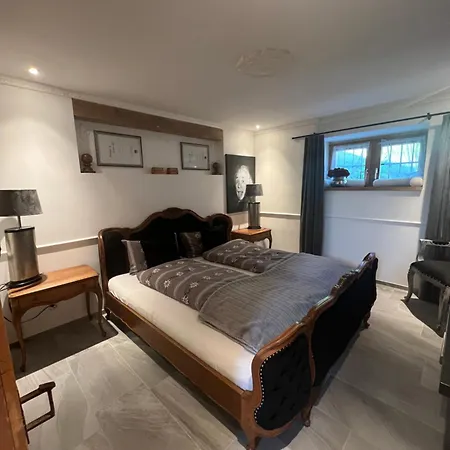 Schluechtyi Chalet *