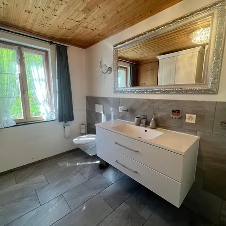 Dağ evi Schluechtyi *