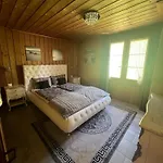 Schluechtyi Chalet *