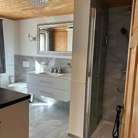 Chalet Schluechtyi *